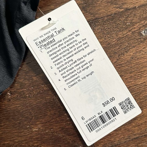 Lululemon- Essential pleated back tank top-black- size 6-NWT - Picture 6 of 8